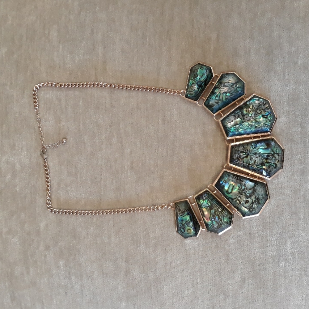 Shell Statement Necklace - Picture 6 of 12